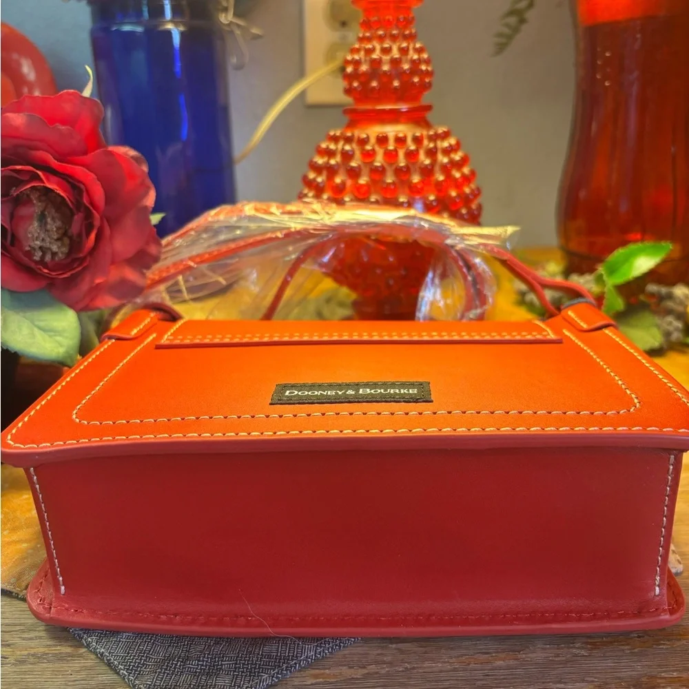 Dooney & Bourke Red Sweety Leather Pinky Bag w/Dust Cover/Price Set/No Offers - Picture 3 of 6